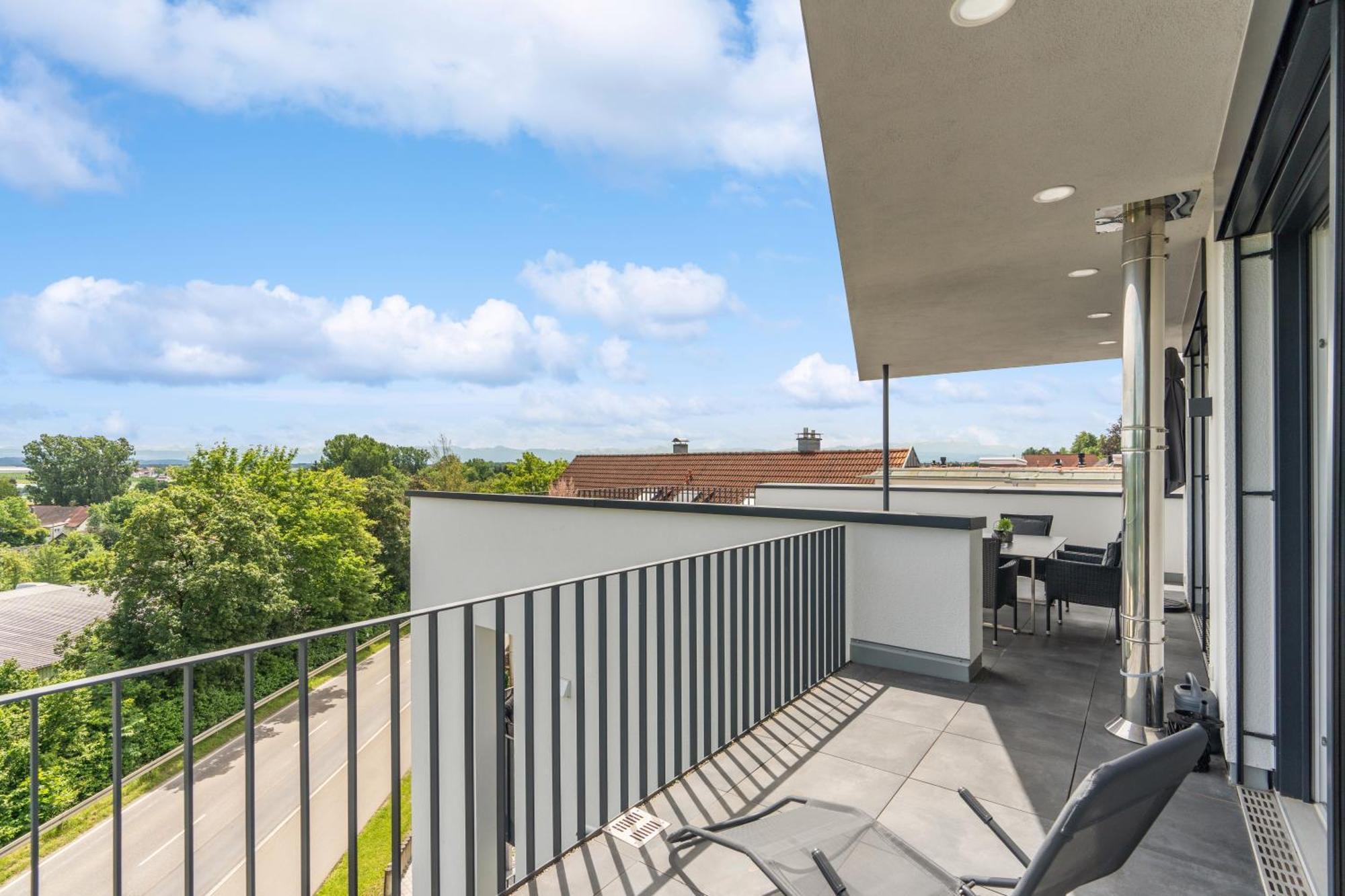 Апартаменты Anytime - Penthouse Mit Terrasse Und Bergsicht Фридрихсхафен Экстерьер фото